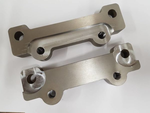 Alfa Romeo GTV/Spider - 166 Brake Calipers Adaptors