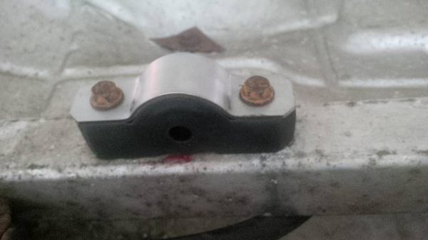 Alfa Romeo GTV/Spider Middle Box Exhaust Hanger - Image 3