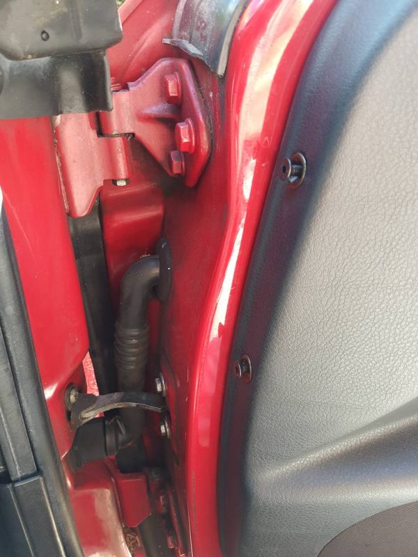 Alfa Romeo GTV/Spider (916) Door Card Fixing Cups And Screws - Image 2