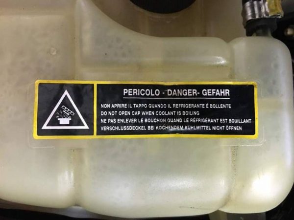 Engine Bay Sticker -  'danger hot pressurised coolant' - Image 2