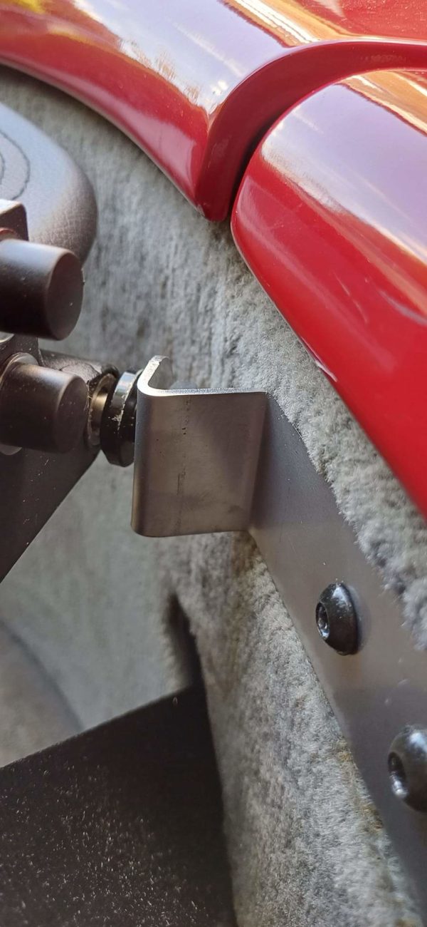 Alfa Romeo Spider (916) Aftermarket Wind Deflector Brackets - Image 3
