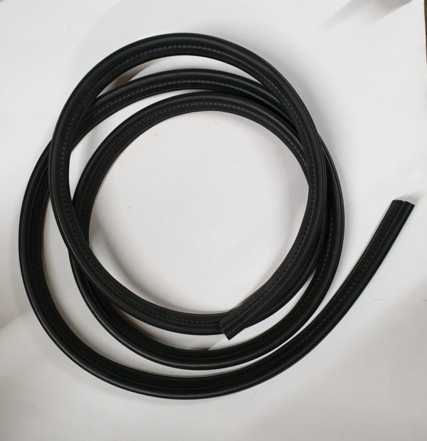 Alfa Romeo GTV/Spider Boot Seal Rubber