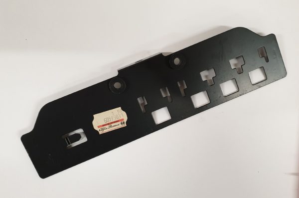 Alfa Romeo GTV/Spider Under Dash Relay Holder