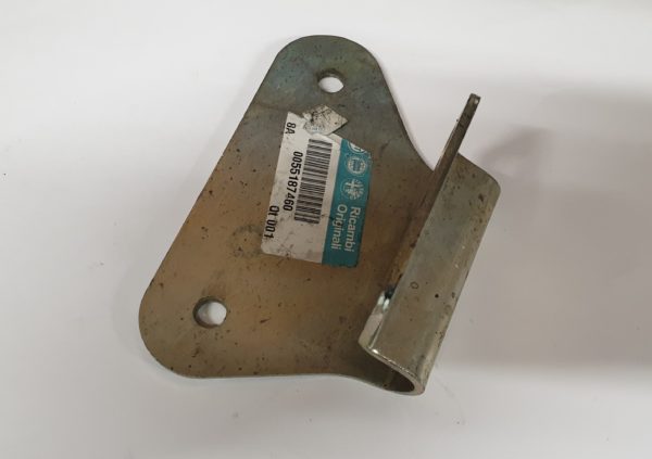 Alfa Romeo GTV/Spider Exhaust Bracket CF3 Cat
