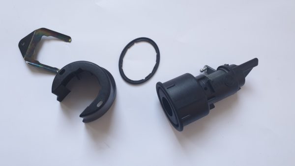 Alfa Romeo GTV/Spider RH Lock Holder