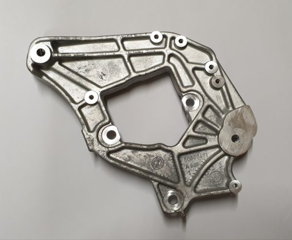 Alfa Romoe GTV/Spider V6 Engine Mount Bracket
