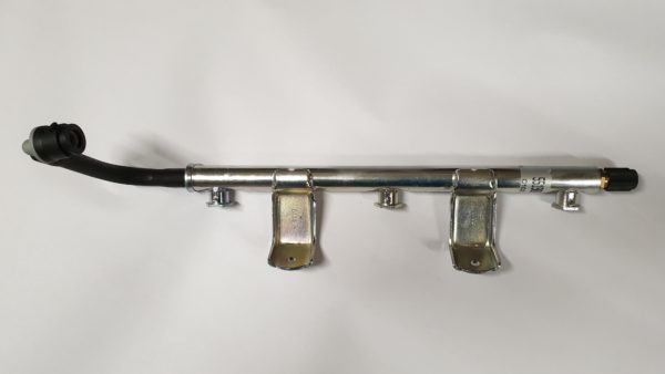 Alfa Romeo GTV/Spider V6 Fuel Rail - Rear