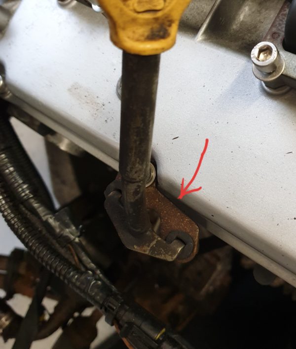 Alfa Romeo V6 Dip Stick Tube Bracket - Image 2