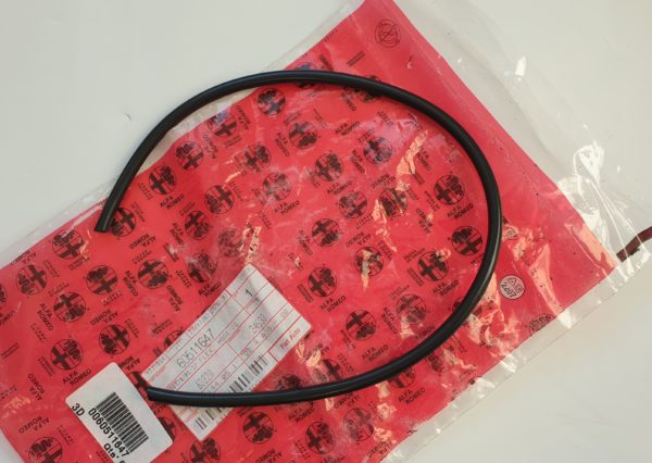 Alfa Romeo GTV/Spider Power Steering Reservoir Overflow Pipe