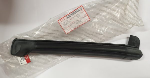 Alfa Romeo Spider LH Roof/Door Glass Seal