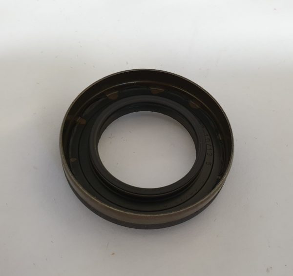 Alfa Romeo GTV/Spider V6 24v Drive Shaft Seal - LH