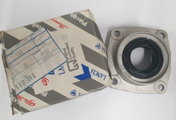 Alfa Romeo GTV/Spider (916) V6 Drive Shaft Seal Holder - LH