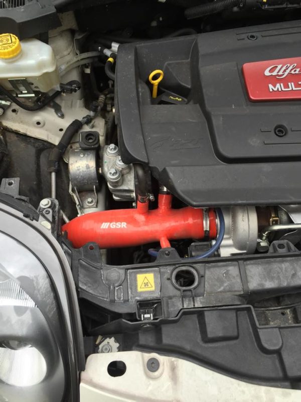 Alfa Romeo Giulietta MultiAir Cold Air Intake Hose Kit -  Red - Image 3