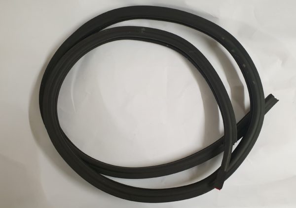 Alfa Romeo Spider (916) Left Hand lower Door Seal