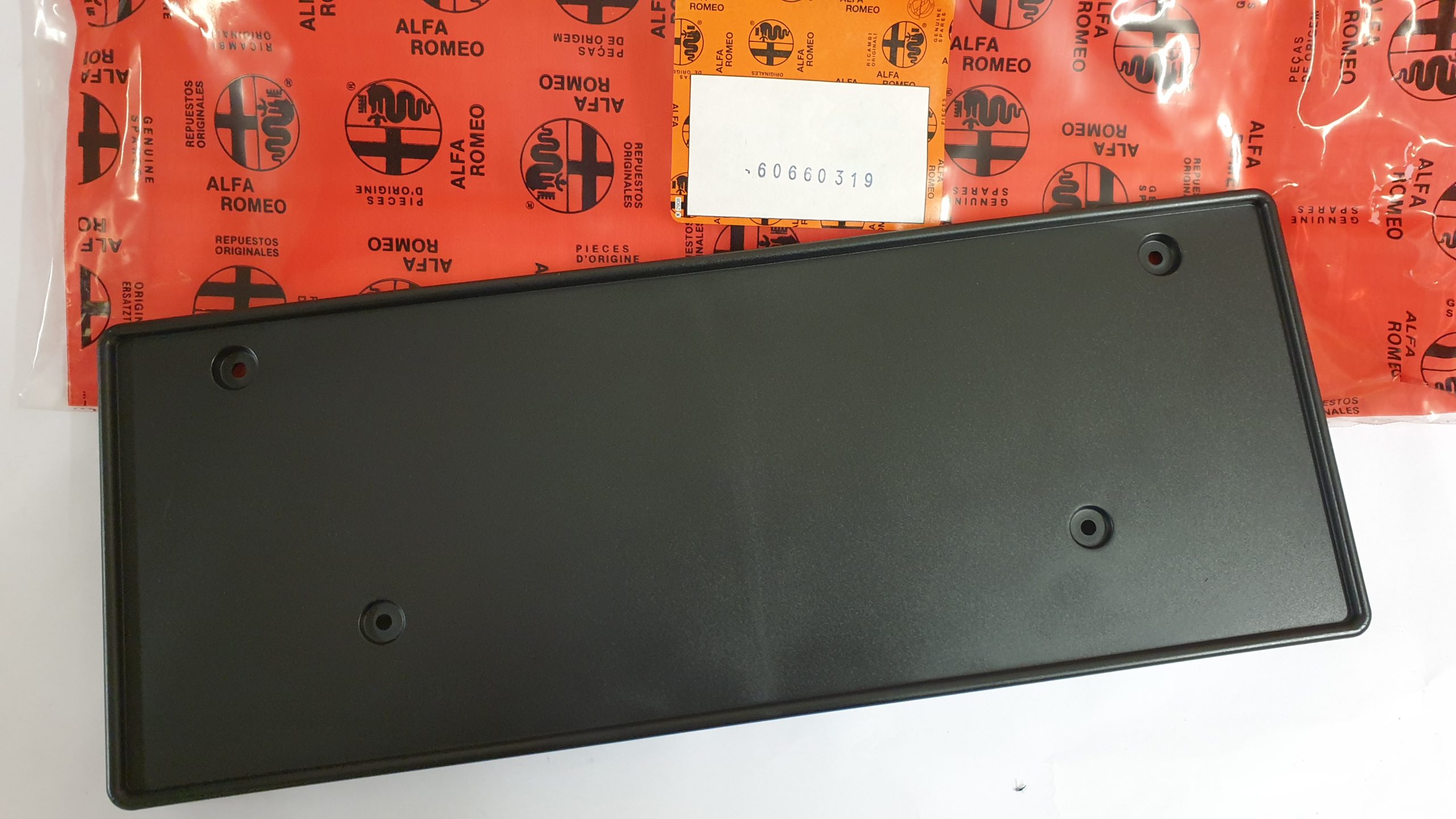 Alfa romeo on sale number plate holder