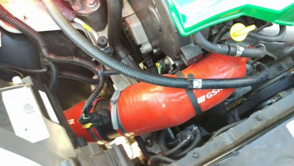 Alfa Romeo Giulietta QV 1750TB Cold Air Intake Hose Kit -  Red - Image 4