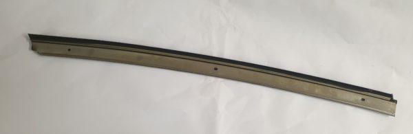 Alfa Romeo Spider Windscreen Side Seal - RH