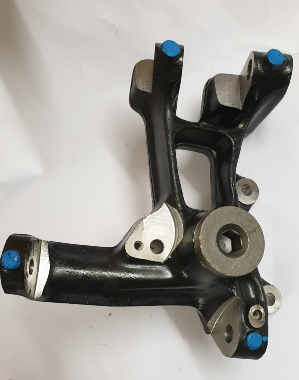 Alfa Romeo GTV/Spider Rear Stub Axle - LH - Image 2