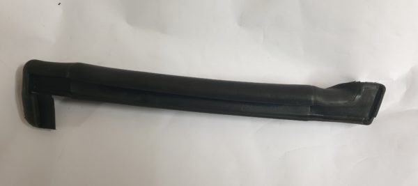 Alfa Romeo Spider RH Roof/Door Glass Seal