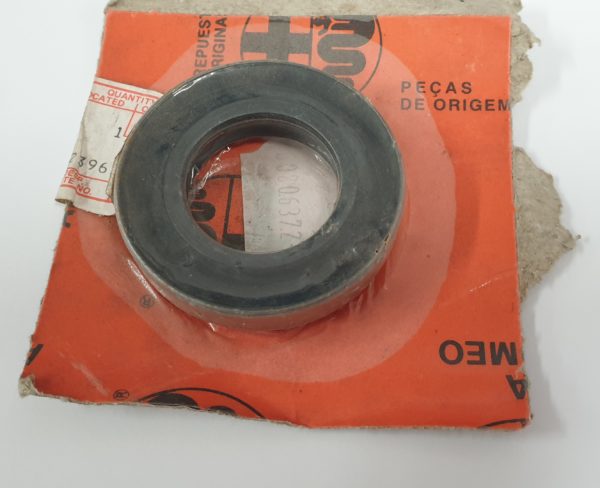 Alfa Romeo GTV/Spider Twinspark Diff Seal