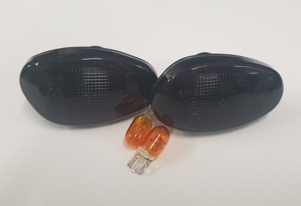 Alfa Romeo GTV/Spider Side Repeater Lights - Smoked