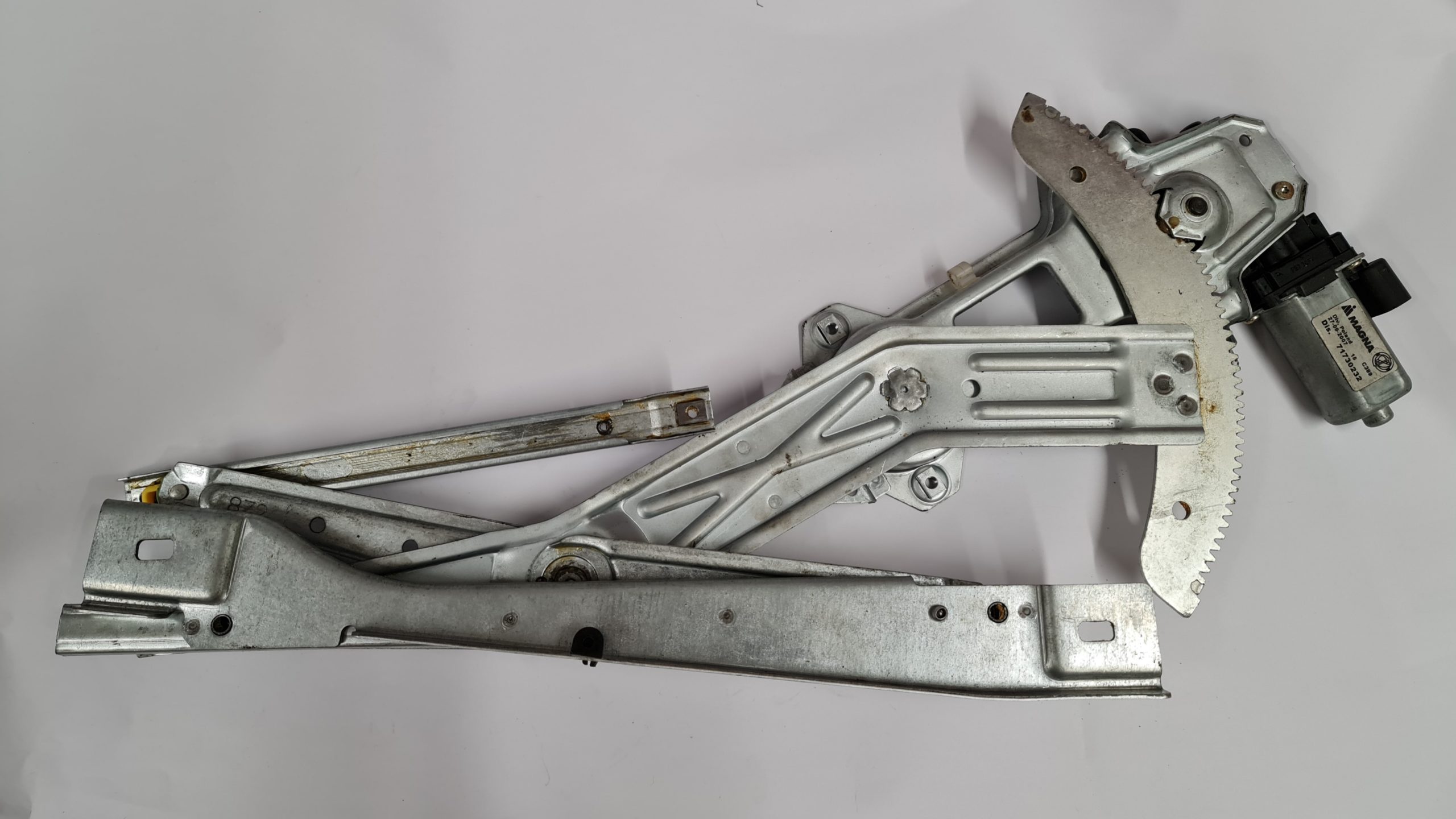 Alfa romeo sales window regulator