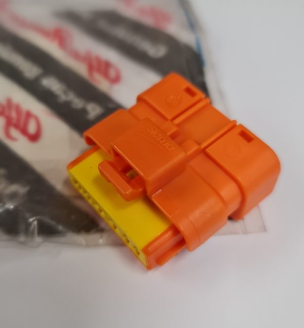 Alfa Romeo GTV/Spider Fuel Pump Connector