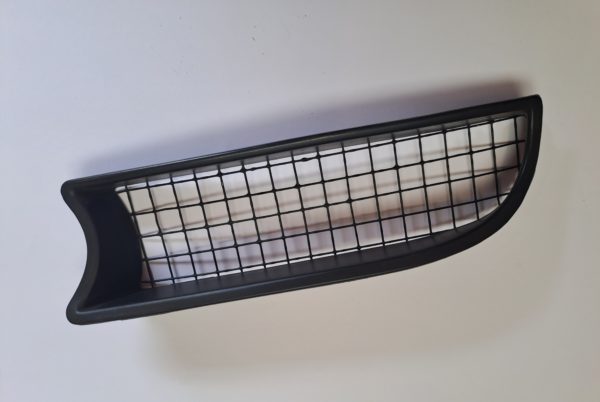 Alfa Romeo GTV/Spider Cup/Zender Front Spoiler Vent - LH Mesh Type - Genuine Used