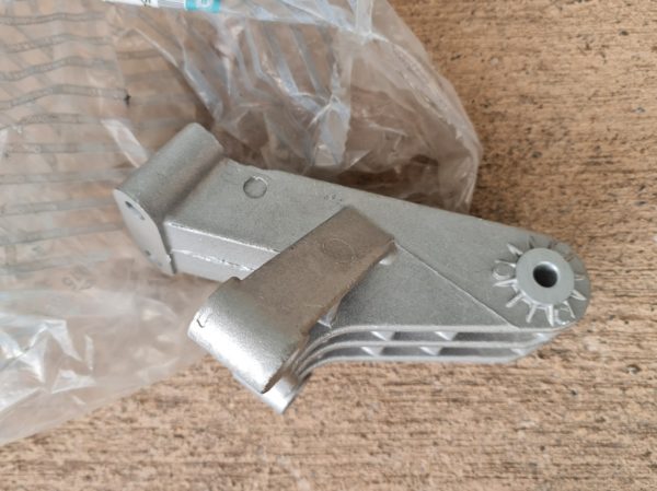 Alfa Romeo GTV/Spider Twinspark/JTS Gearbox Support Bracket