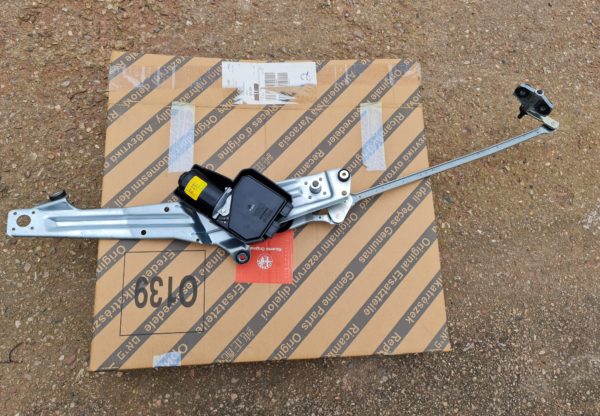 Alfa Romeo GTV/Spider (916) Windscreen Wiper Mechanism - RHD