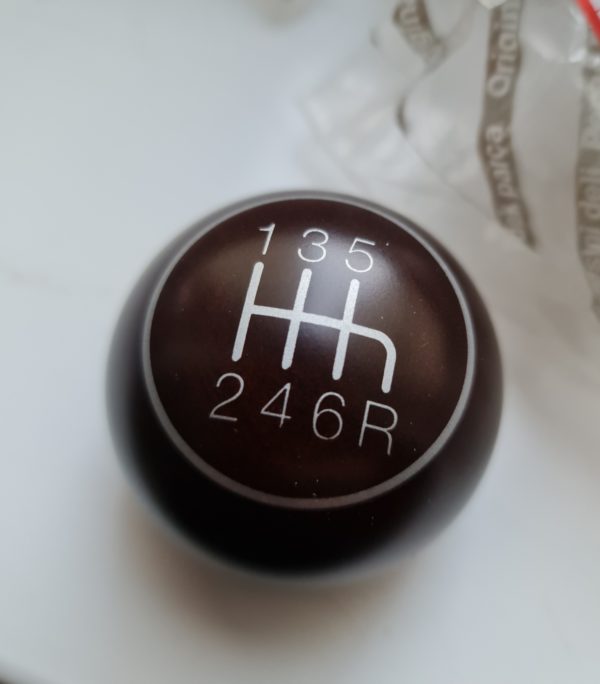 Alfa Romeo GTV/Spider 6 Speed Gear Knob - Wood