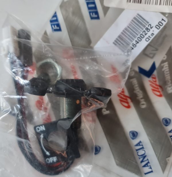 Alfa Romeo GTV/Spider (916) Alarm Unit Override Switch & Keys