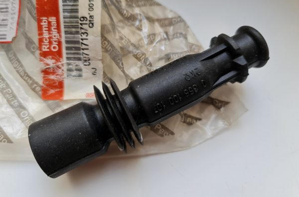 Alfa Romeo GTV/Spider Twinspark Spark Plug Cap