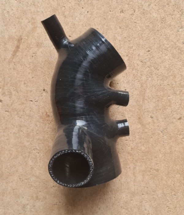 Alfa Romeo GTV/Spider V6 CF1/2 Silicone Inlet Hose - Black - Image 2