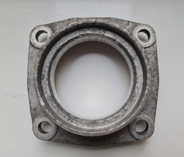 Alfa Romeo GTV/Spider (916) Drive Shaft Seal Holder - LH