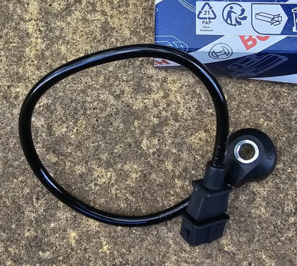 Alfa Romeo GTV/Spider V6 Knock Sensor - Front Bank - CF2