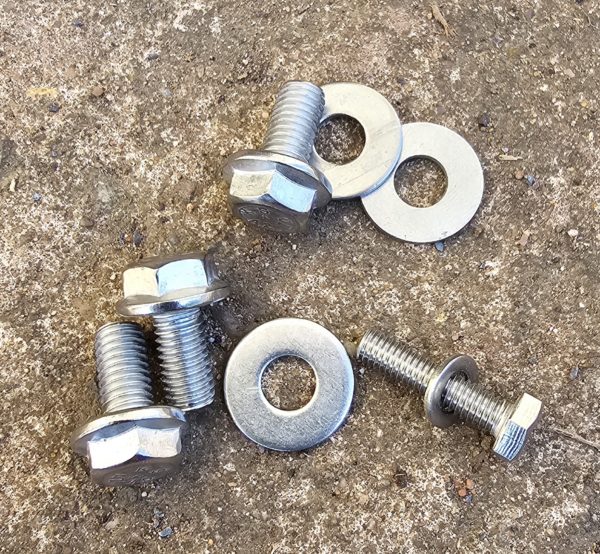 Alfa Romeo GTV/Spider Twinspark/JTS/V6 24V Air Filter Housing Bracket Bolts