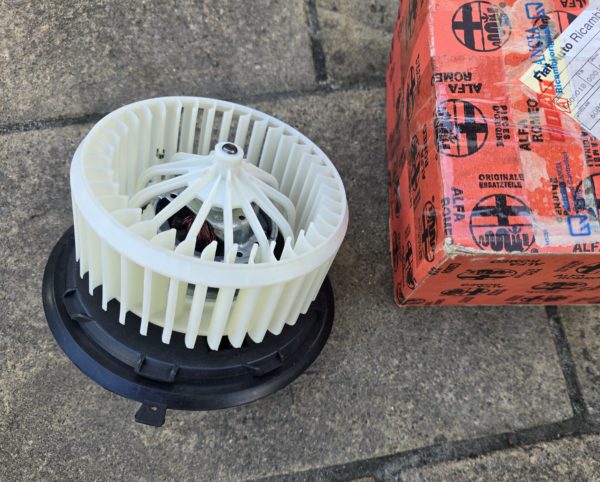 Alfa Romeo Cabin Heater Fan - Early - LHD