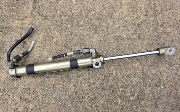 Alfa Romeo Spider Roof Hydraulic Roof Cylinder Piston - Outer Left Hand