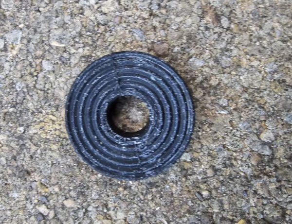 Alfa Romeo GTV/Spider (916) Upper Radiator Mounting Rubber - Genuine