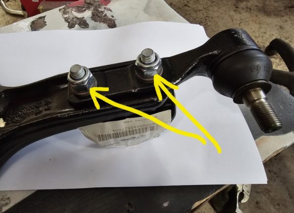 Alfa Romeo GTV/Spider (916) Rear Upper Wishbone Ball Joint Fixings - Image 2