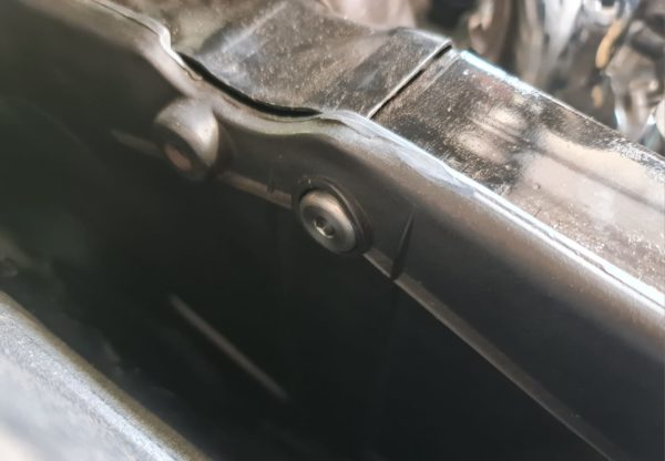 Alfa Romeo GTV/Spider V6 Cam Belt Cover Fixing - TotallyAlfa - Image 2
